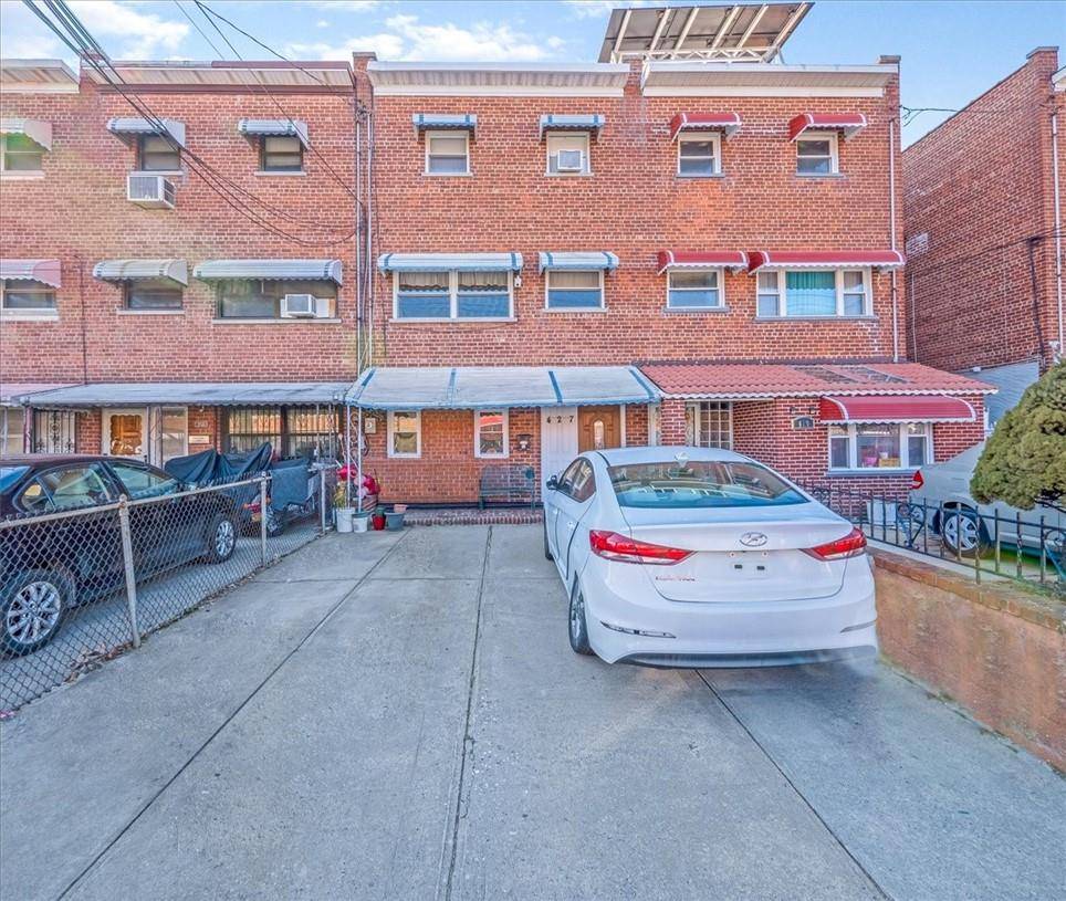 Bronx, NY 10473,427 Olmstead AVE