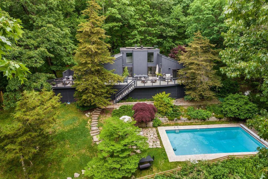 Cold Spring, NY 10516,33 Dry Pond RD