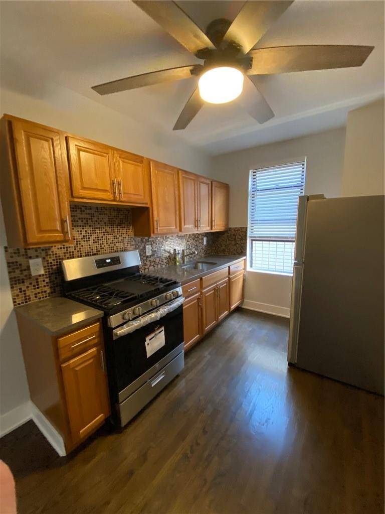 Bronx, NY 10461,1918 Haight AVE #2B