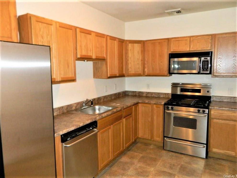 Walden, NY 12586,79 W Main ST