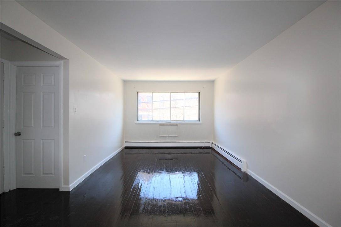 Bronx, NY 10467,3003 Cruger AVE #1