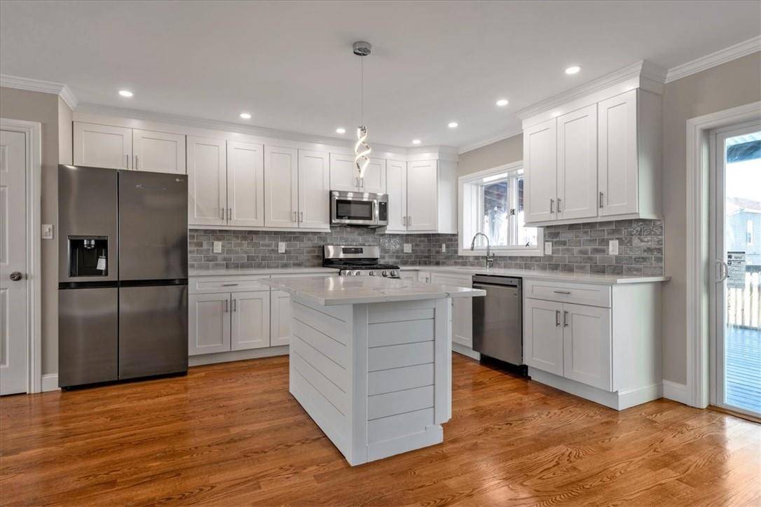 Bronx, NY 10465,1229 Ellsworth AVE