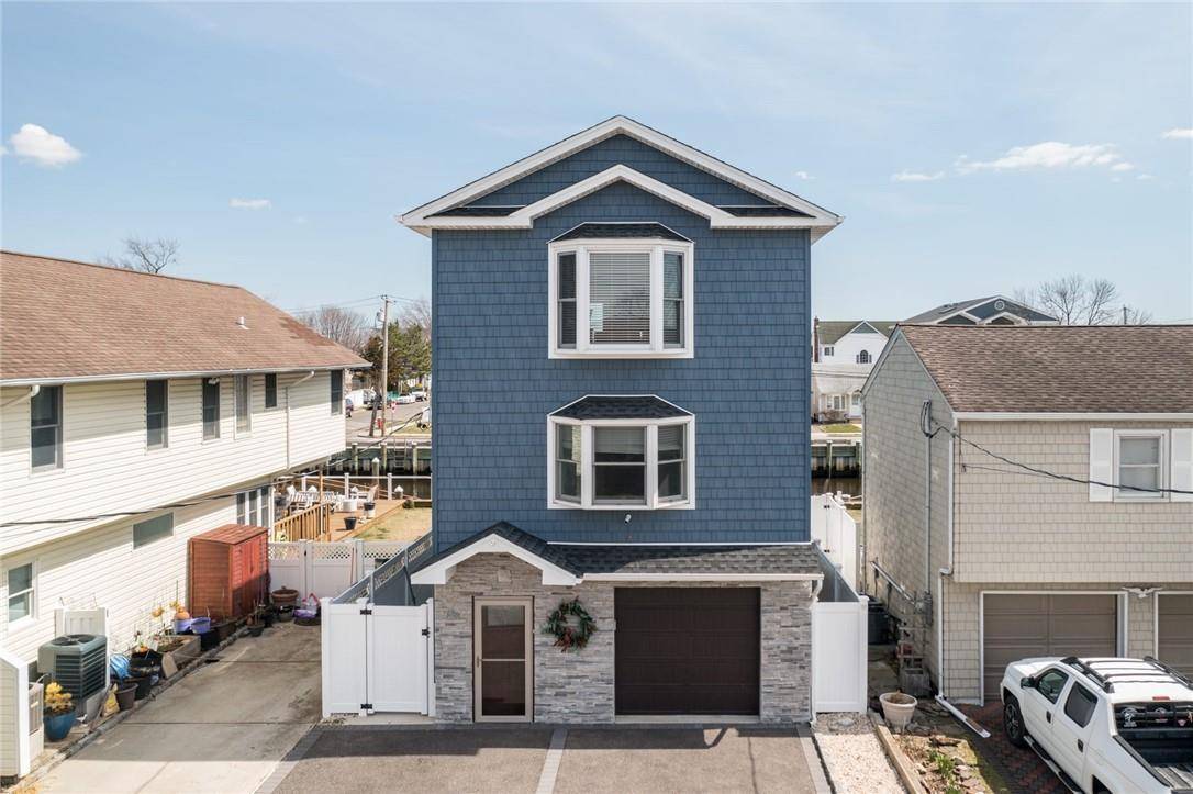 East Rockaway, NY 11518,17 West BLVD