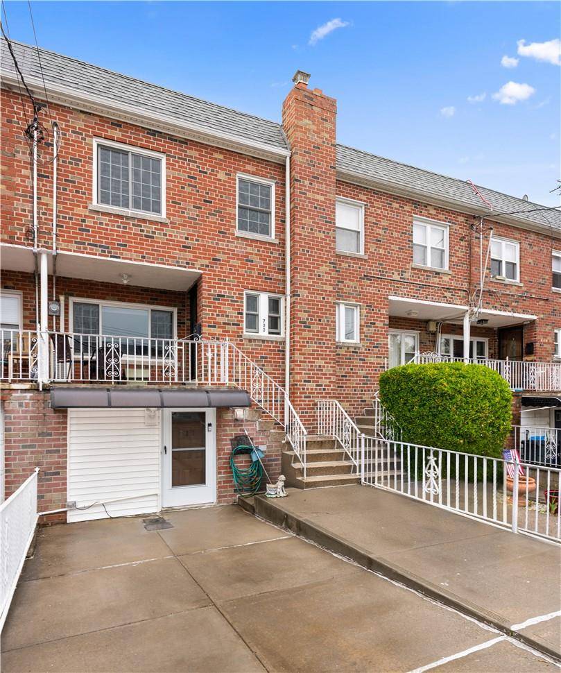 Bronx, NY 10465,733 Hollywood AVE