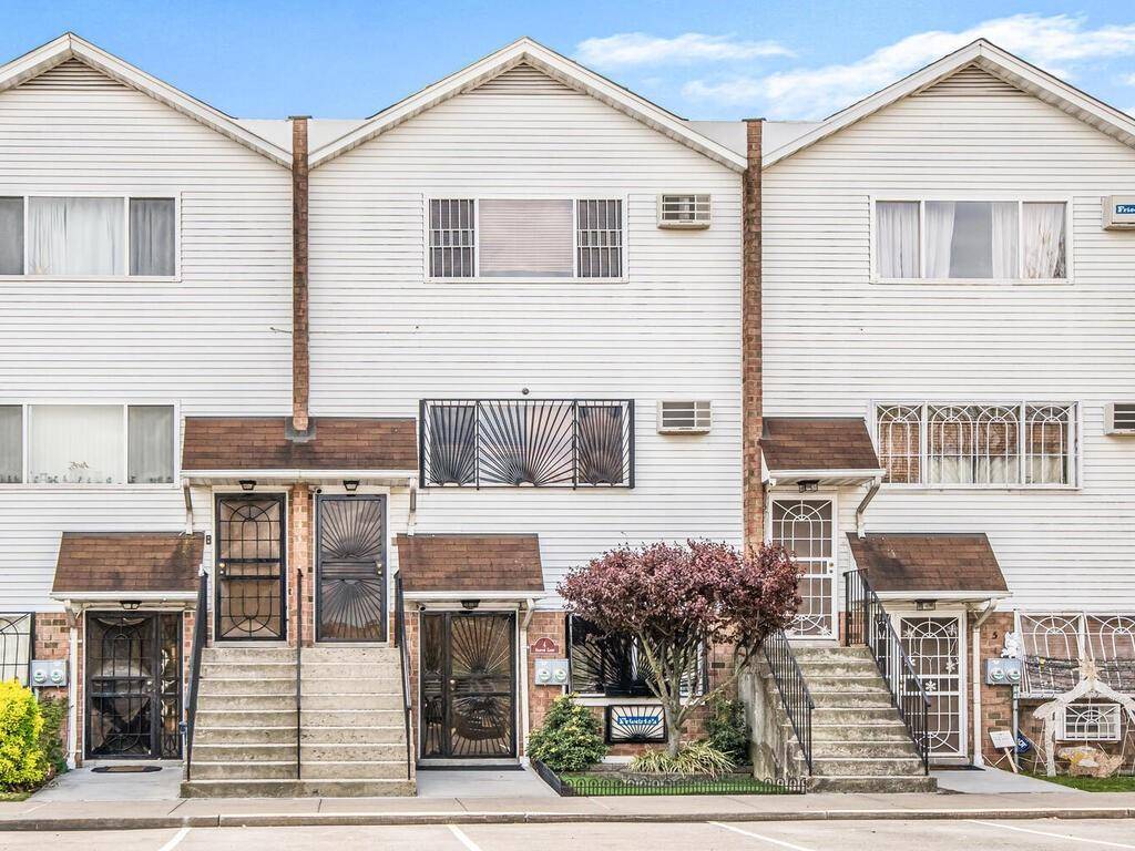 Bronx, NY 10473,4 Stanton CT