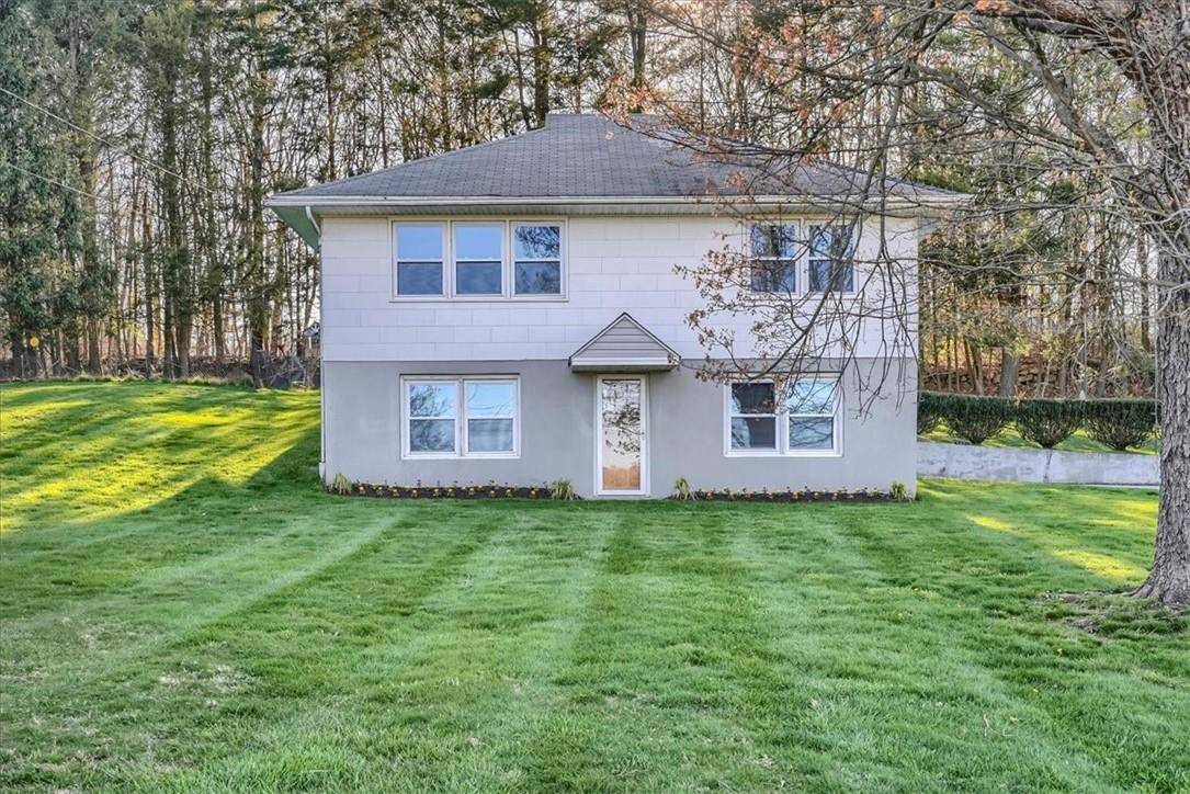 Mahopac, NY 10541,21 Yonke RD