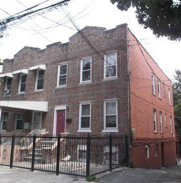 Bronx, NY 10473,724 Taylor AVE