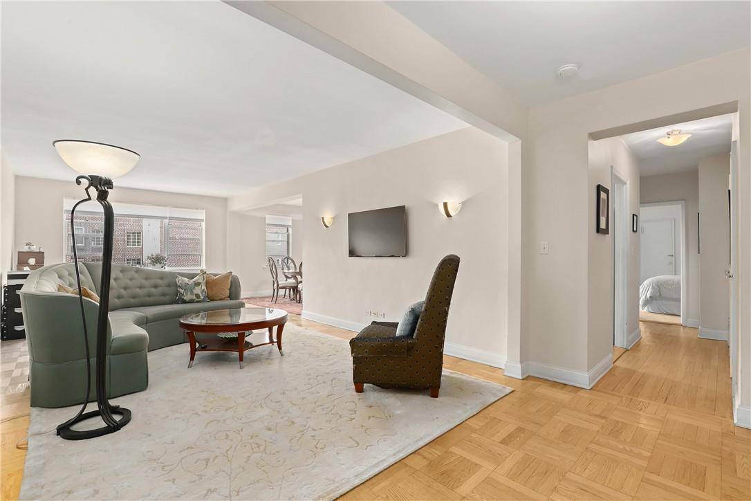 Bronx, NY 10463,2711 Henry Hudson Pkwy #6G