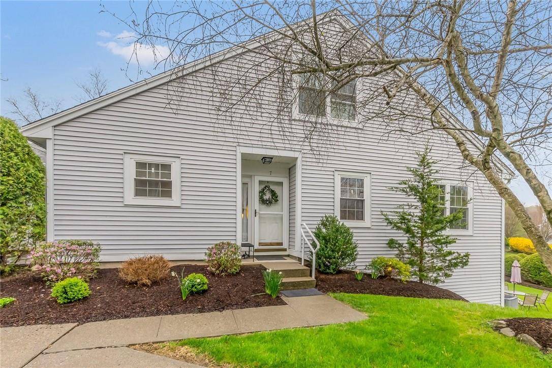 Pawling, NY 12564,7 Juniper LN