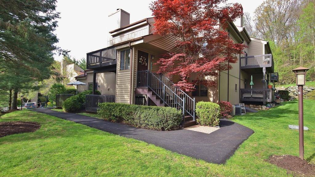 Ossining, NY 10562,10 Nicole CIR #12