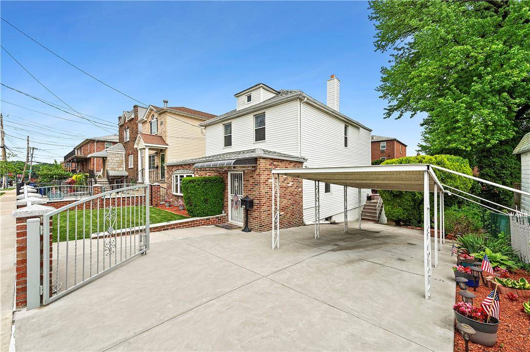 Bronx, NY 10465,1552 Dwight PL