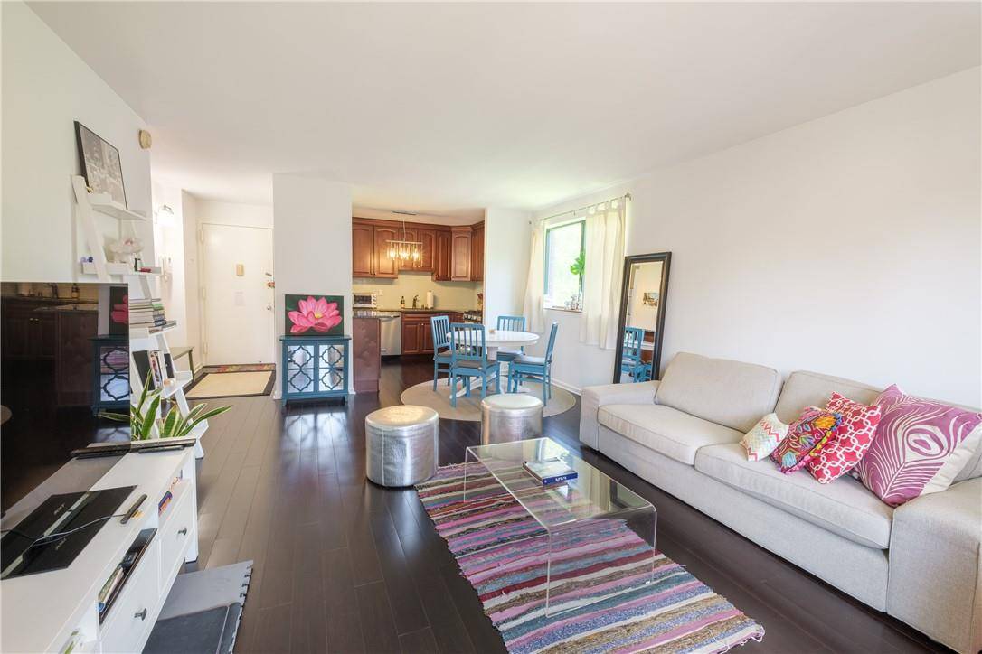 Bronx, NY 10463,3220 Fairfield AVE #5B