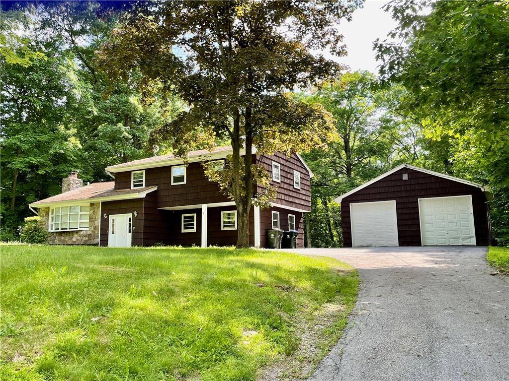 Washingtonville, NY 10992,23 Lucky LN