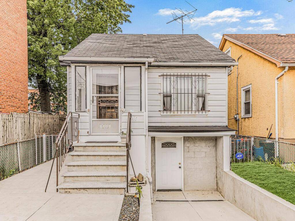 Bronx, NY 10469,3011 Bruner AVE