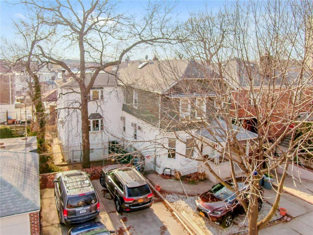 Bronx, NY 10462,1913 Fowler AVE