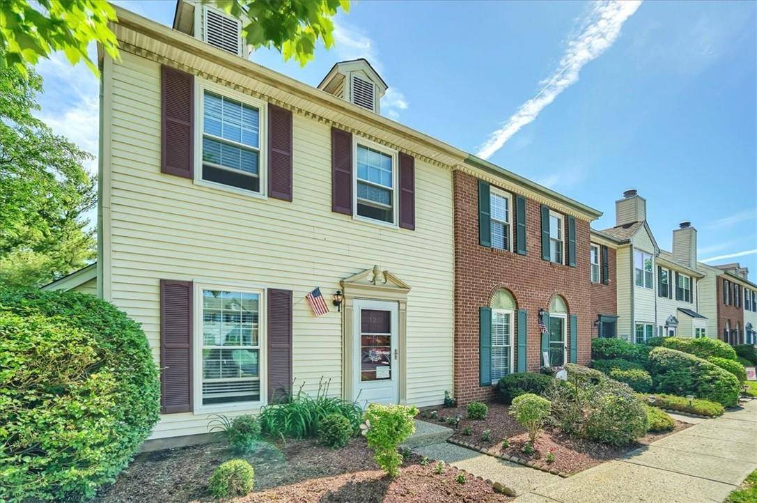 Washingtonville, NY 10992,12 Brook DR