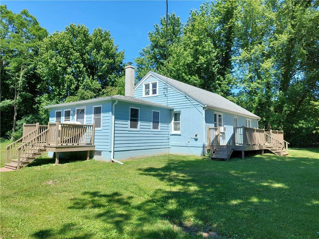 Red Hook, NY 12571,219 Whalesback RD