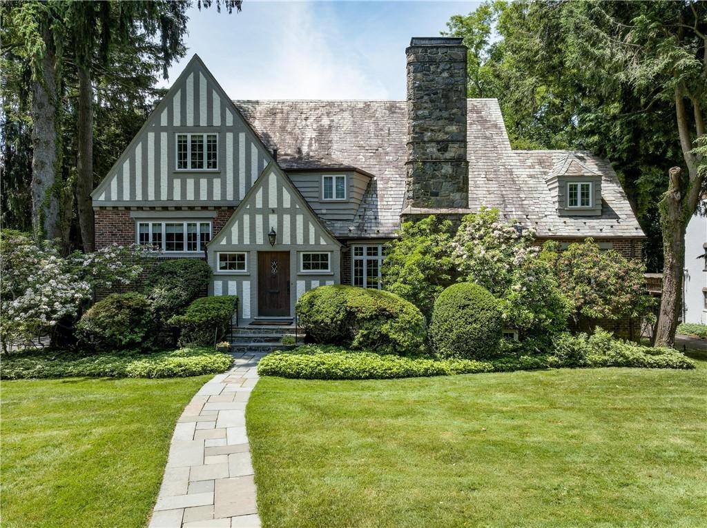 Rye, NY 10580,10 Overdale RD