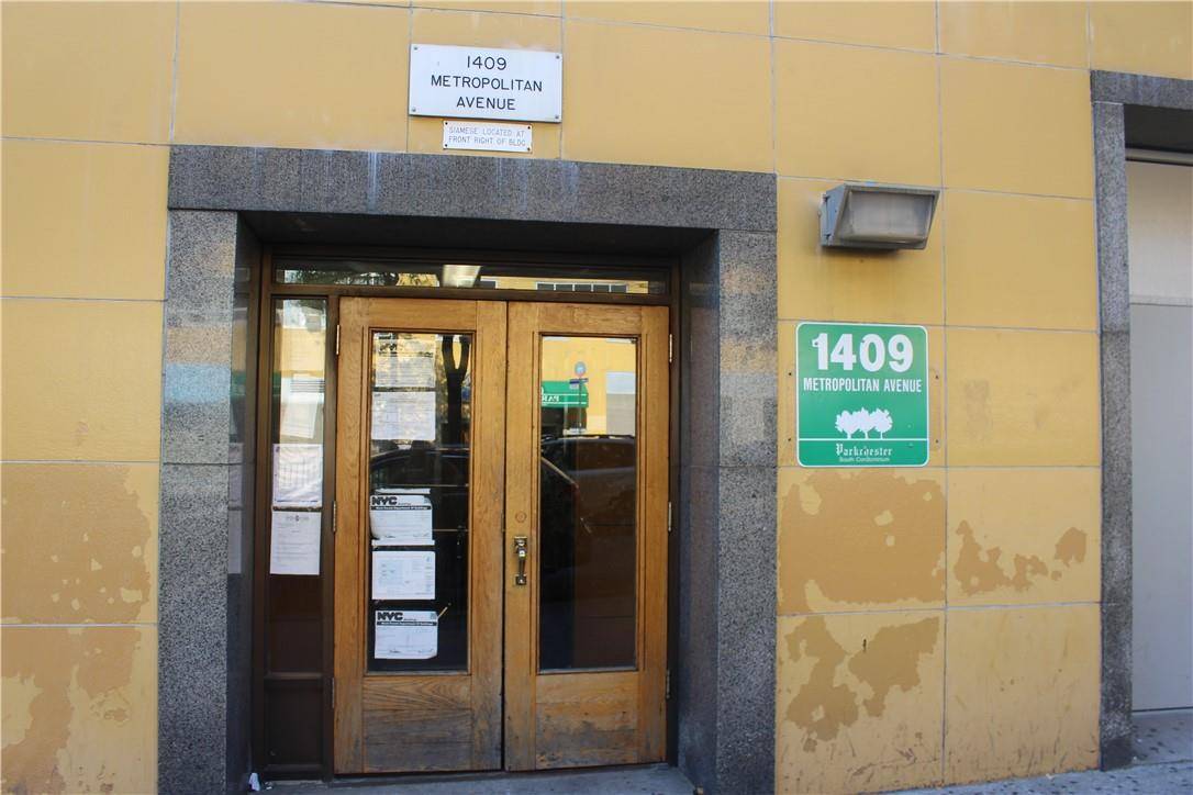 Bronx, NY 10462,1409 Metropolitan AVE #3E