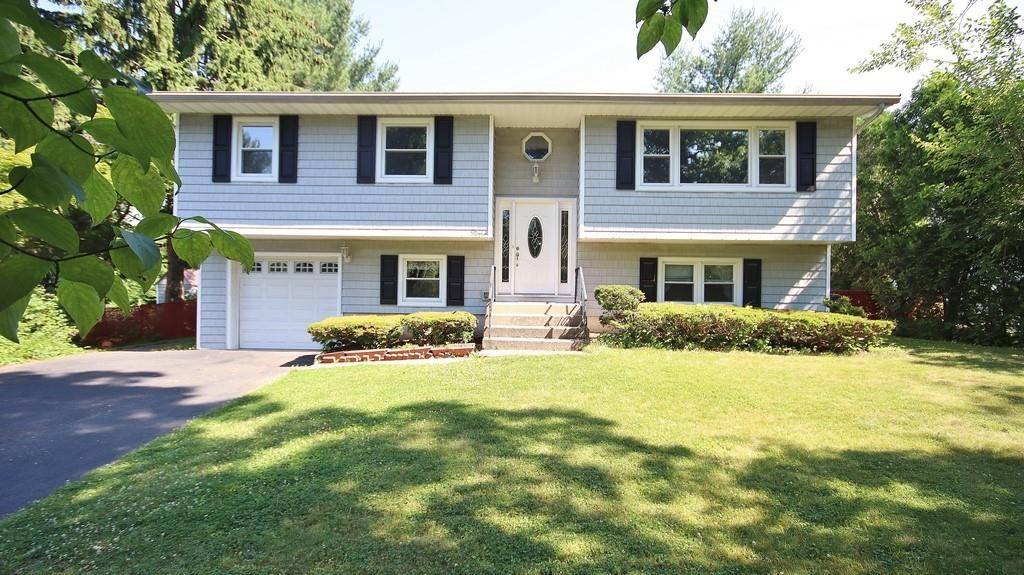 Nanuet, NY 10954,9 Sunnybank DR