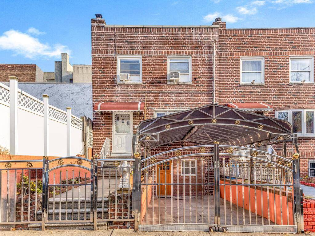 Bronx, NY 10470,4460 Carpenter AVE