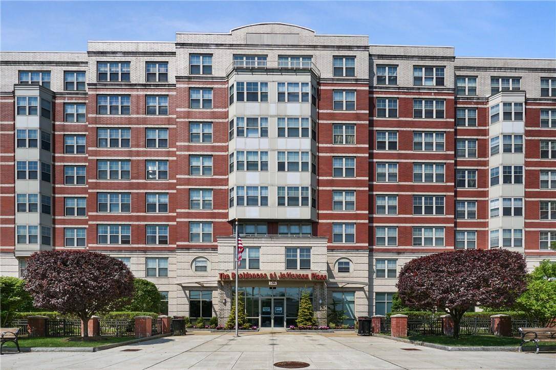 White Plains, NY 10605,300 Mamaroneck AVE #305