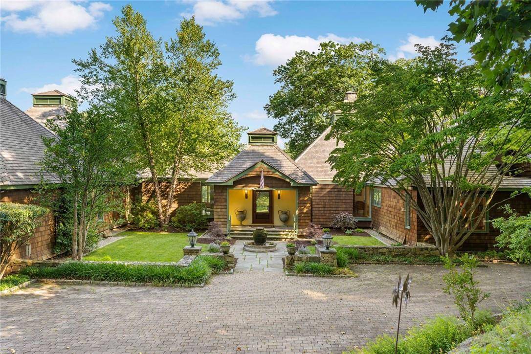 Pound Ridge, NY 10576,108 High Ridge RD