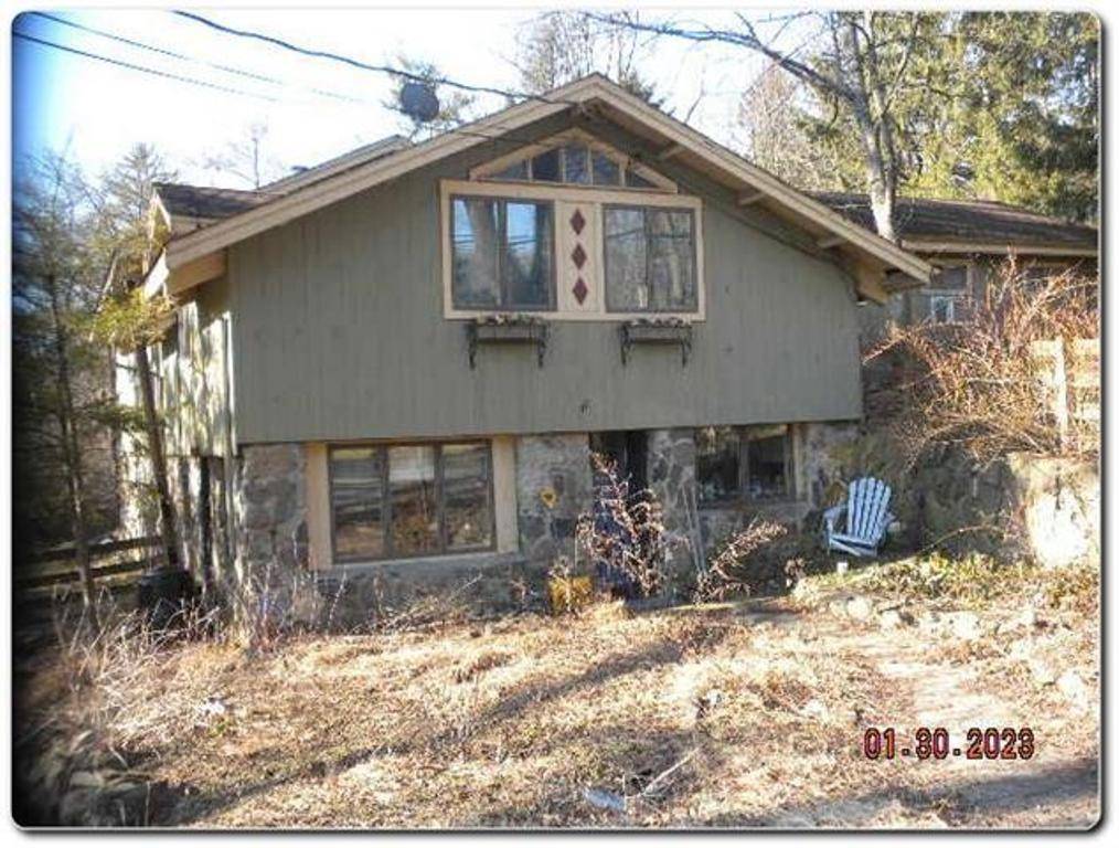 Warwick, NY 10990,47 Waterbury RD