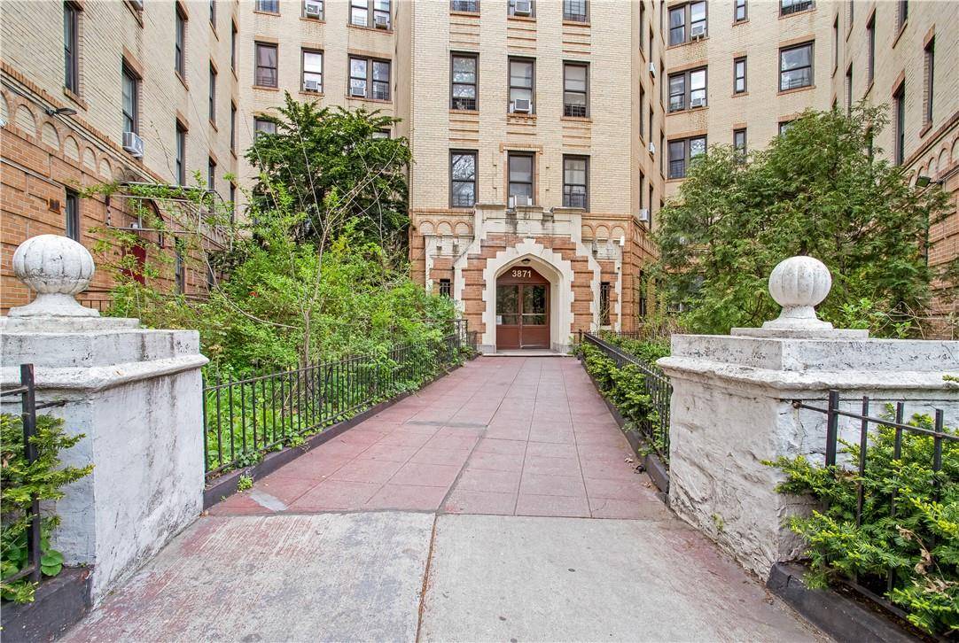 Bronx, NY 10463,3871 Sedgwick AVE #2H