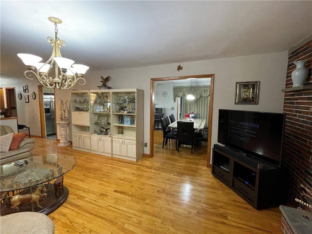 Livingston Manor, NY 12758,661 Debruce RD