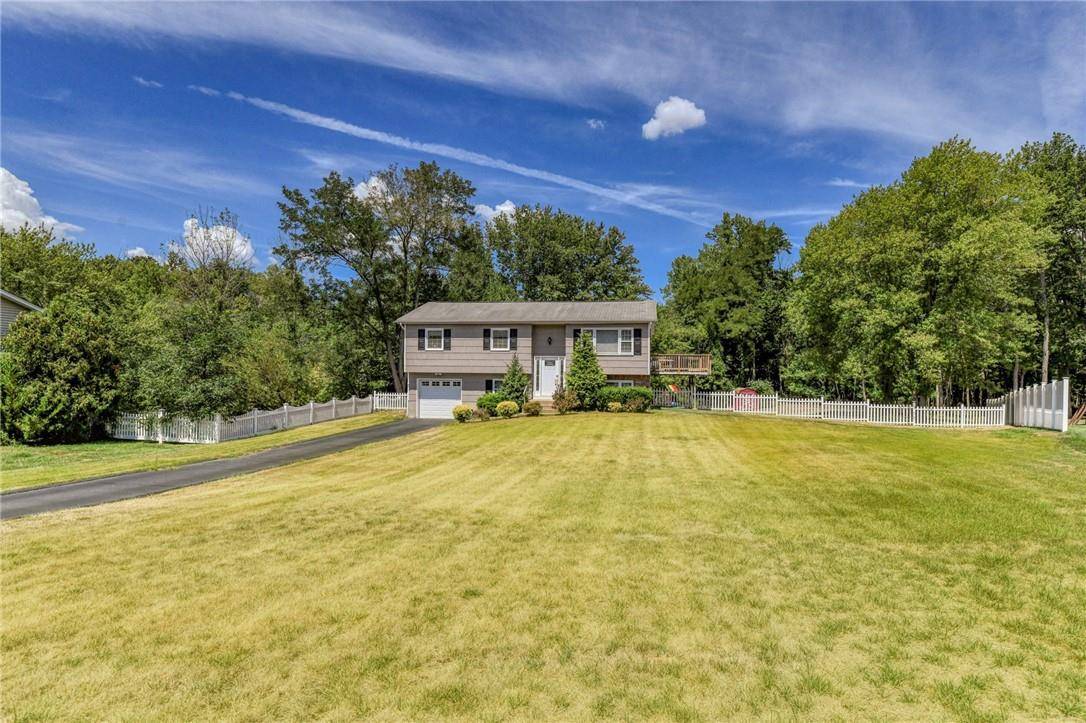 Valley Cottage, NY 10989,249 Valley RD