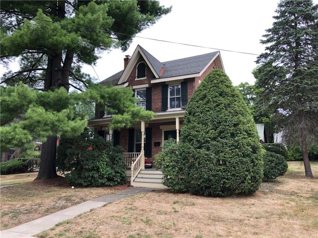 Florida, NY 10921,22 Maple AVE
