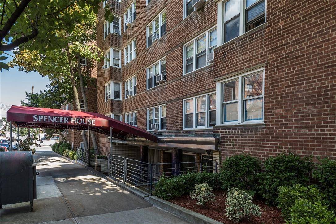 Bronx, NY 10470,4380 Vireo AVE #5P