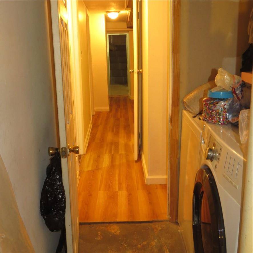 Bronx, NY 10459,1423 Longfellow AVE #1