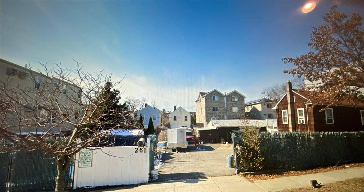 Bronx, NY 10465,261 Buttrick AVE