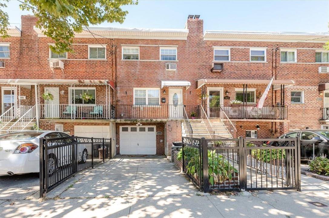 Bronx, NY 10465,1013 Vincent AVE