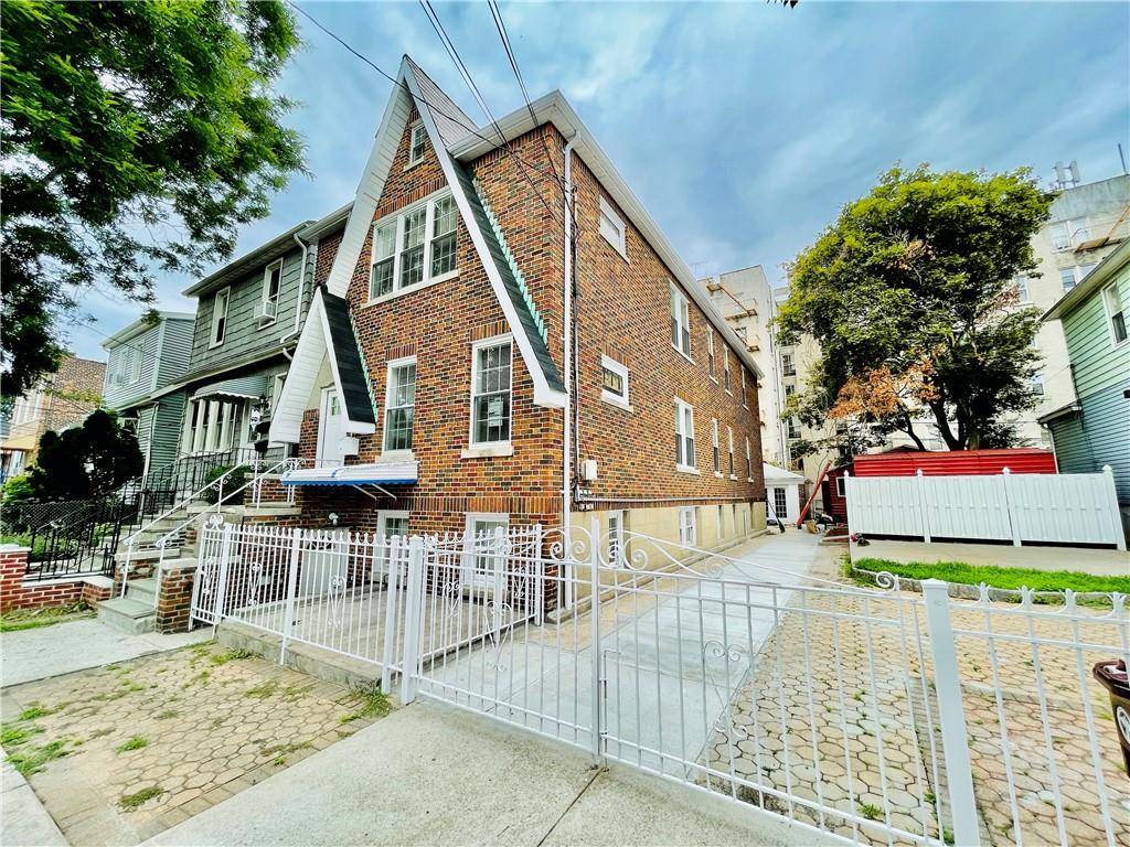 Bronx, NY 10461,1420 Hollywood AVE