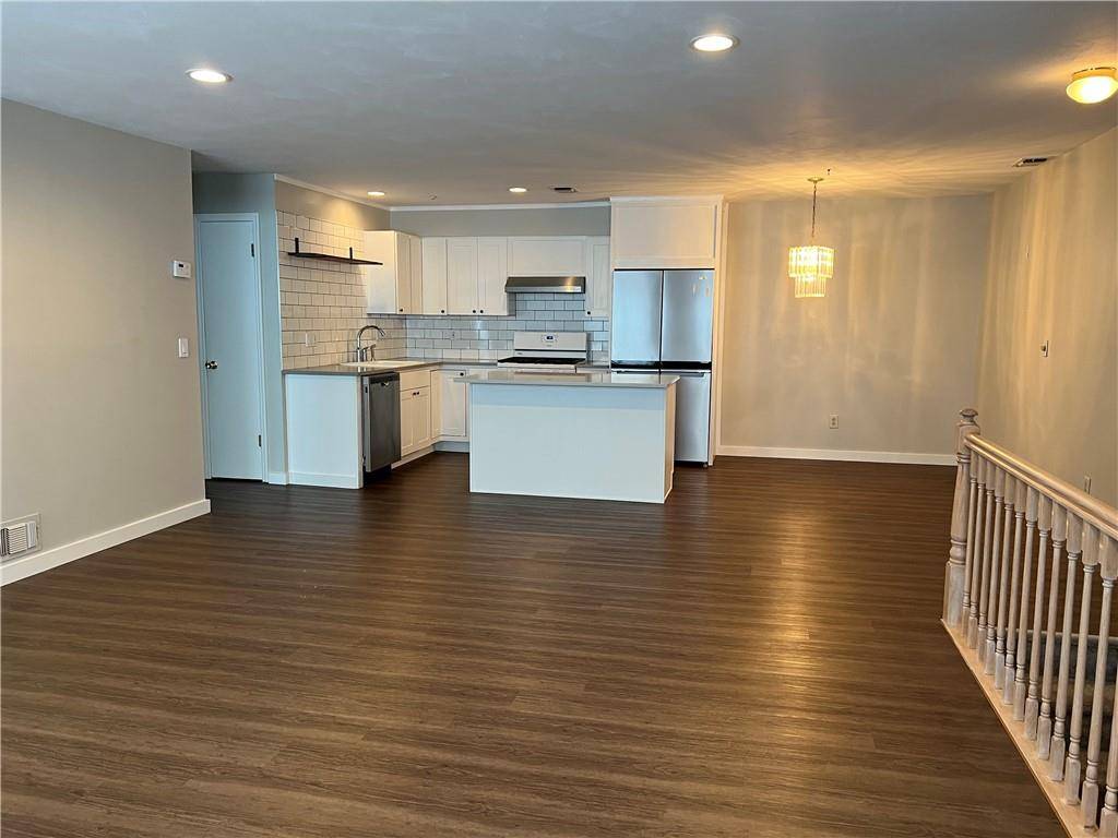 Warwick, NY 10990,60 The Rise