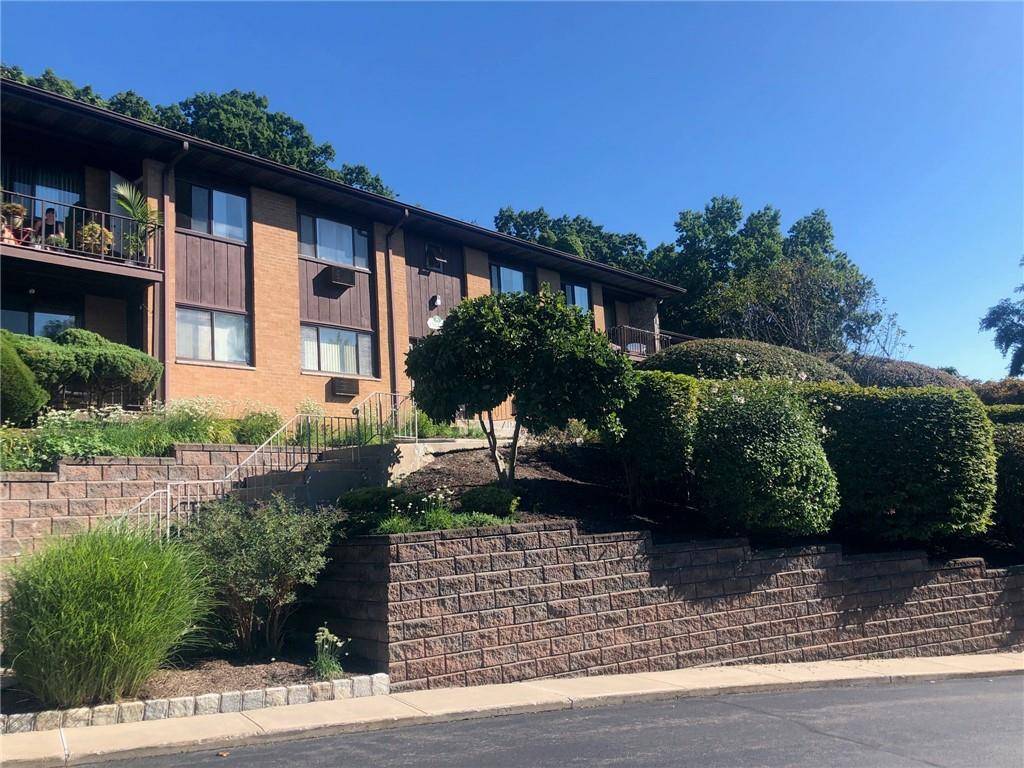 Piermont, NY 10968,8 E Lawrence Park DR #15