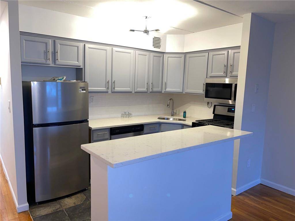 Bronx, NY 10464,187 CROSS ST