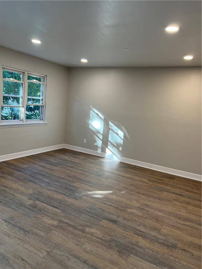 Bronx, NY 10467,3739 Barnes AVE