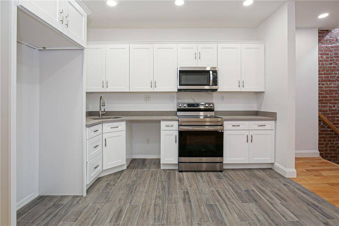 Bronx, NY 10462,1720 Paulding AVE #2