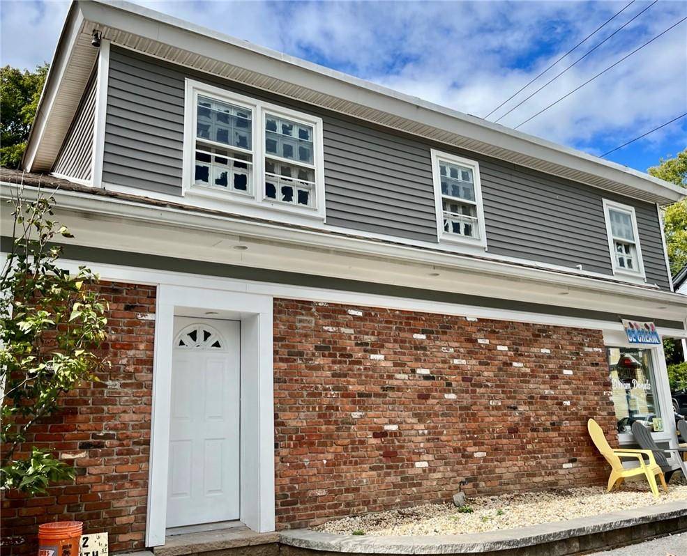 Warwick, NY 10990,72 South ST #2