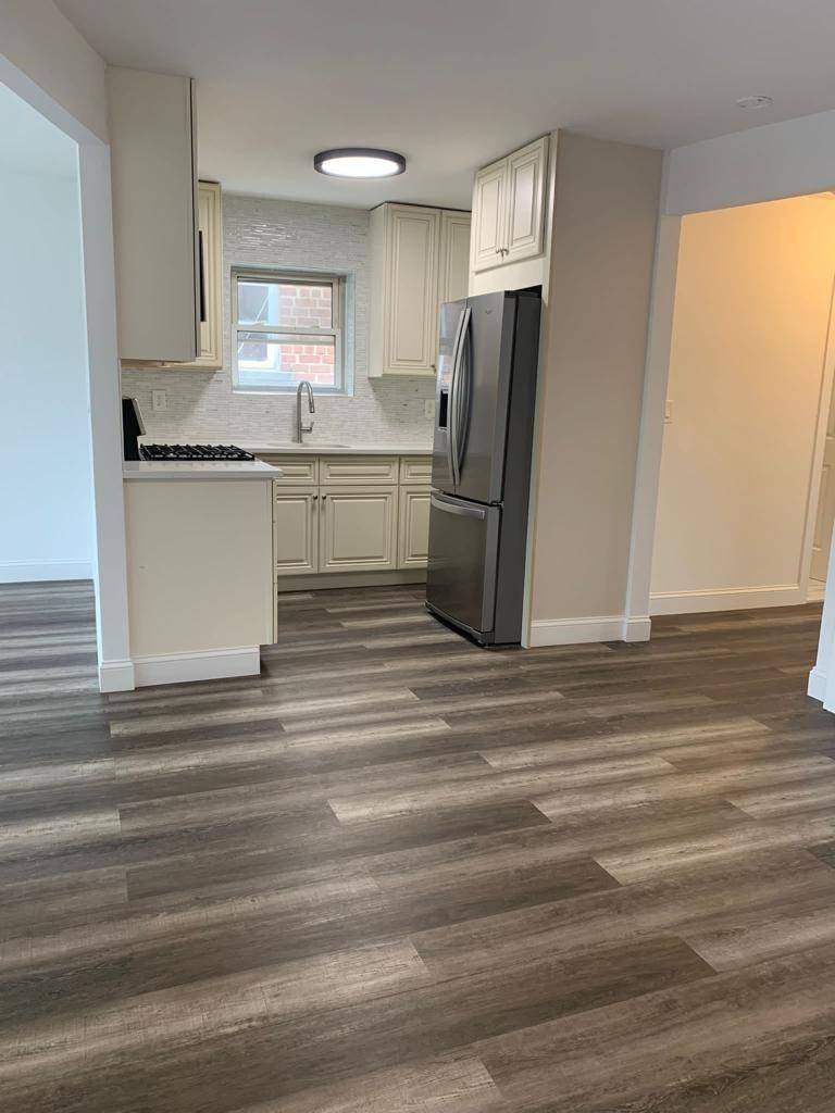 Bronx, NY 10466,4410 Baychester AVE #1