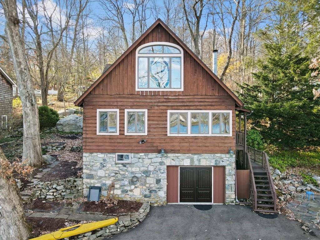 Carmel, NY 10512,47 Grey Oaks CT