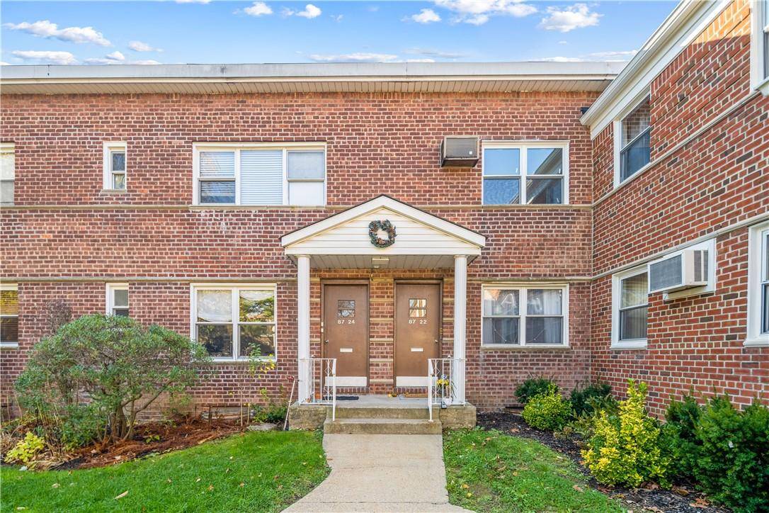 Holliswood, NY 11423,87-22 Marengo ST #1
