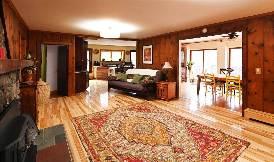 Warwick, NY 10990,186 Bellvale Lakes RD