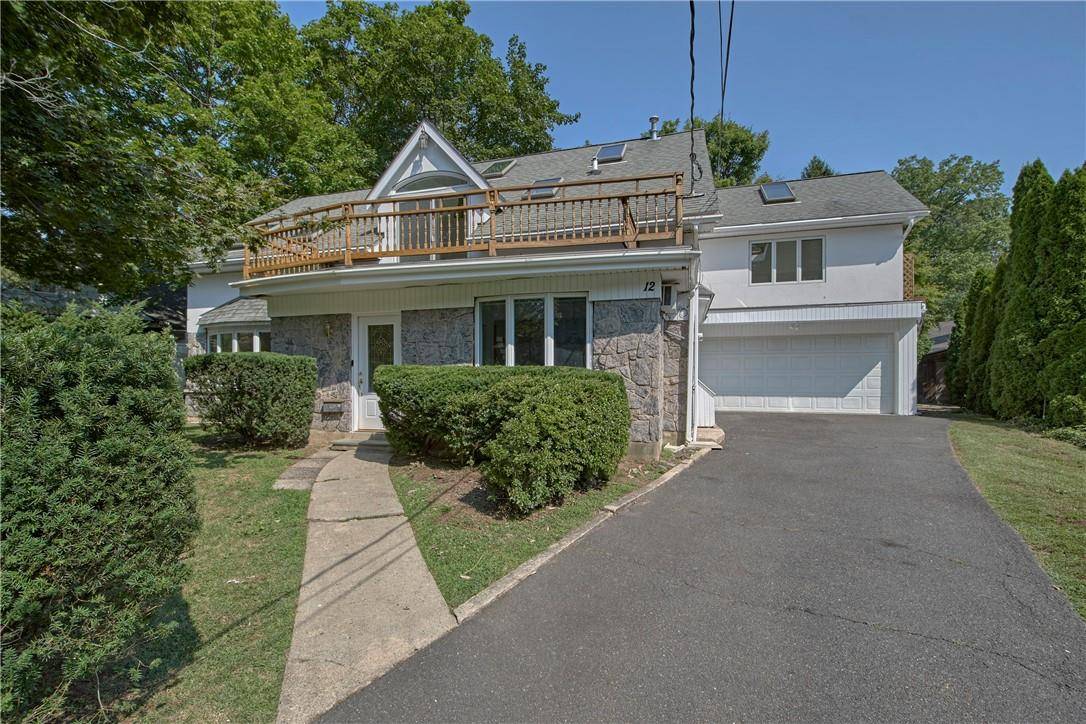 Rye Brook, NY 10573,12 Maple CT