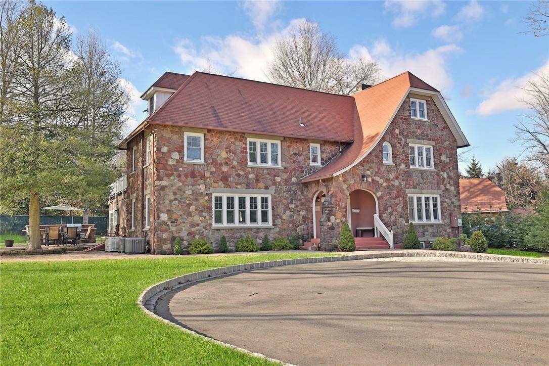 West Nyack, NY 10994,243-245 E Townline RD