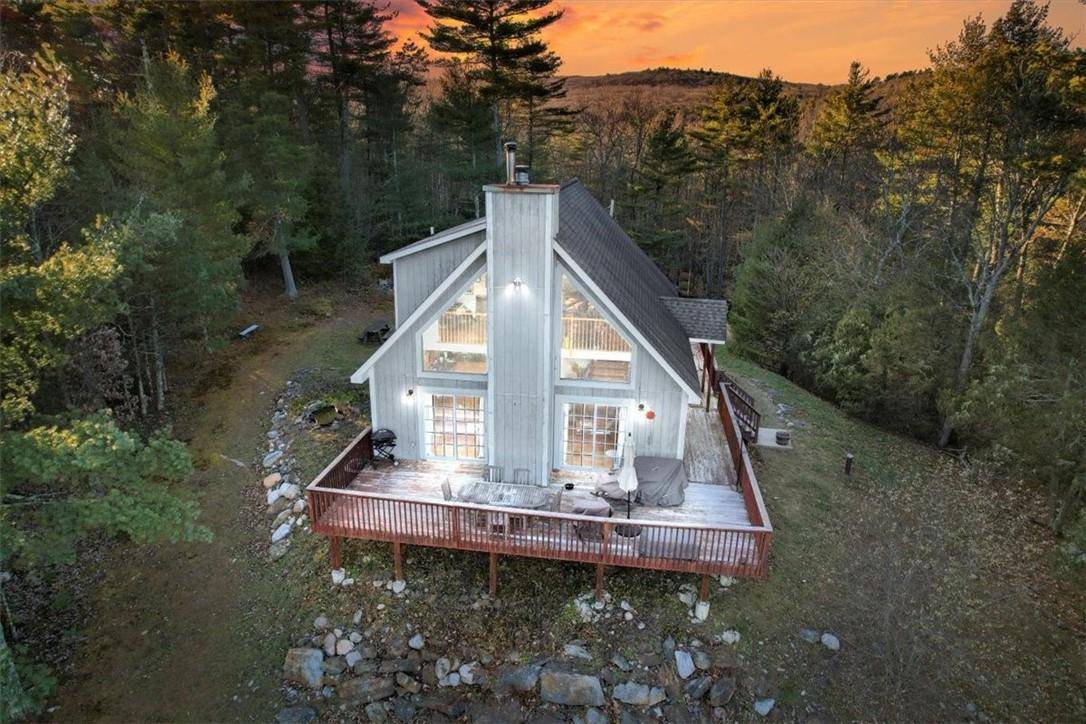 Westbrookville, NY 12785,18 Rock Ledge RD